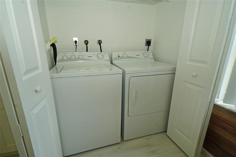 Image 9 of 42 For 1690 Zenith Way