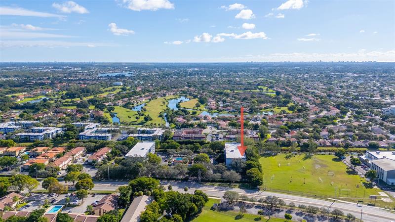 Image 16 of 18 For 2401 Riverside Dr  518b