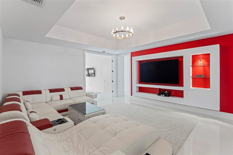 Image 20 of 86 For 5959 Collins Ave  1203