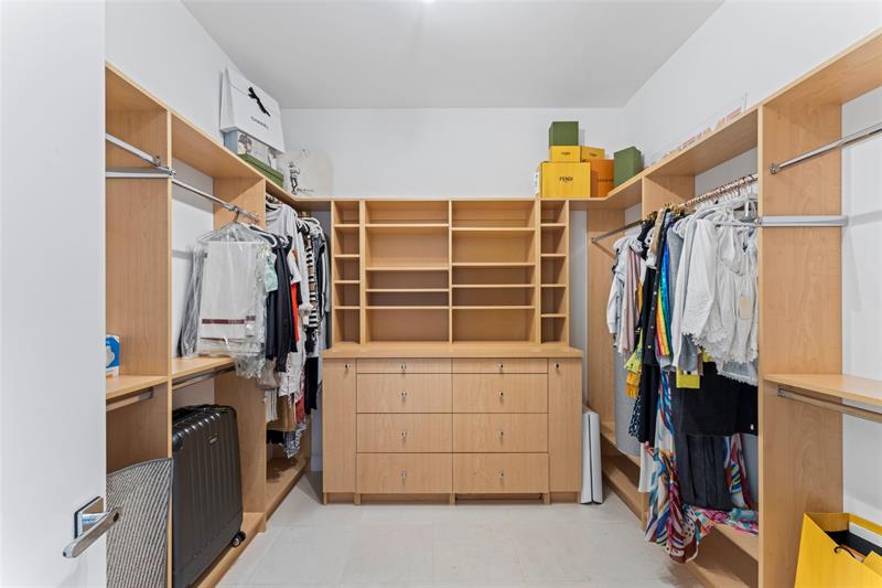 Image 44 of 86 For 5959 Collins Ave  1203