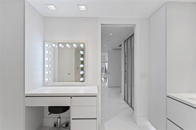 Image 52 of 86 For 5959 Collins Ave  1203