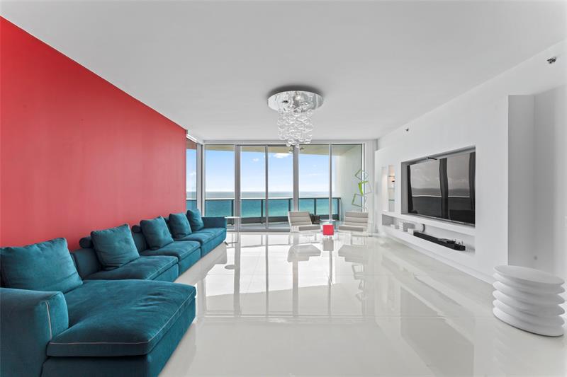 Image 6 of 86 For 5959 Collins Ave  1203