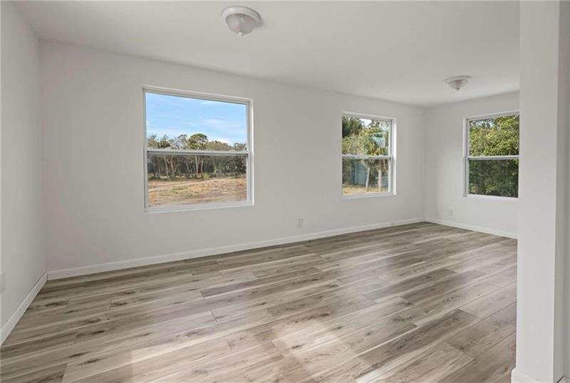 Image 17 of 33 For 9185 Us Highway 1