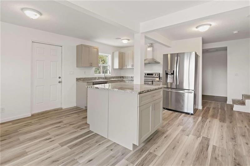 Image 24 of 33 For 9185 Us Highway 1