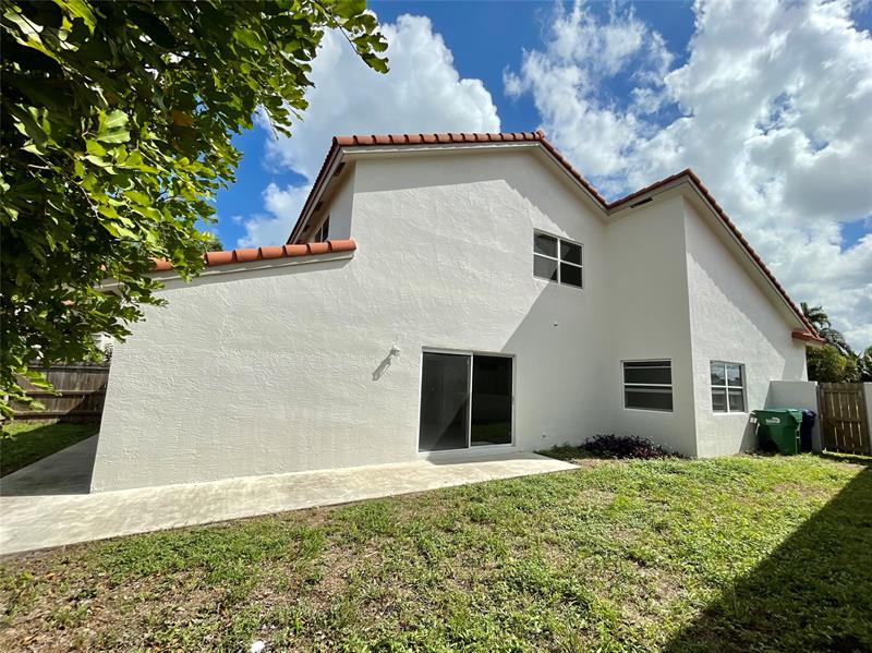 Image 3 of 51 For 5401 188th St