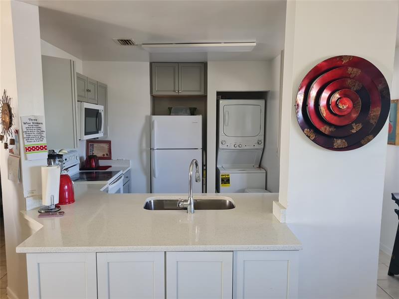 Image 12 of 38 For 3421 44th St  203