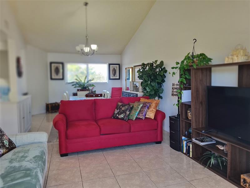 Image 26 of 38 For 3421 44th St  203