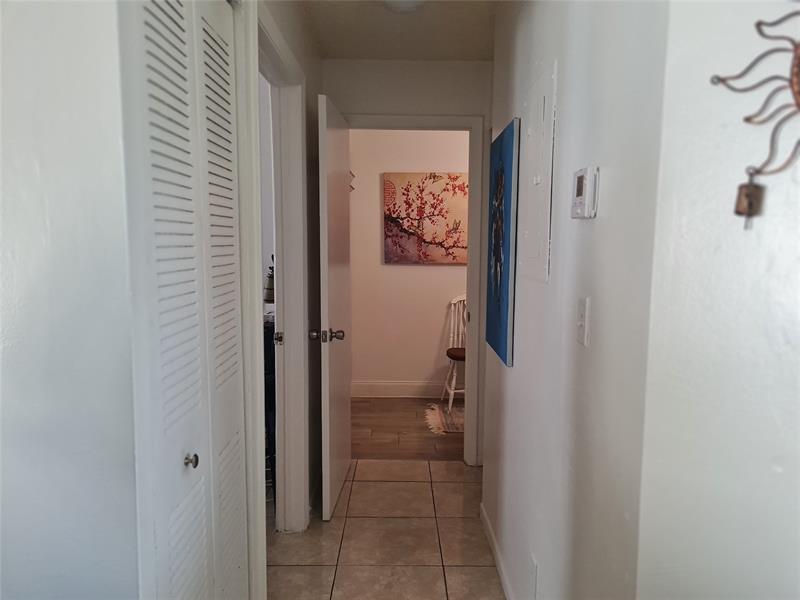 Image 27 of 38 For 3421 44th St  203