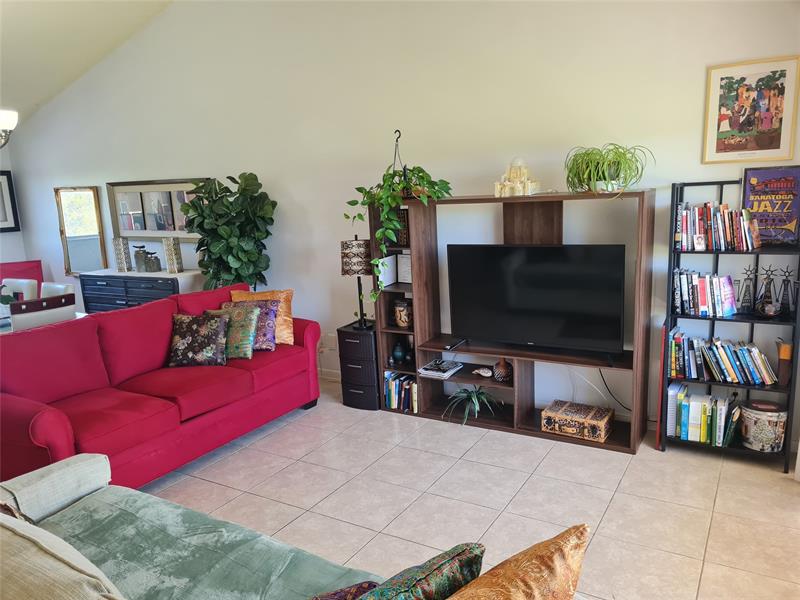 Image 35 of 38 For 3421 44th St  203