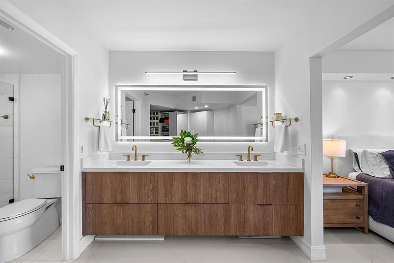 Image 10 of 27 For 3500 Mystic Pointe Dr  1808