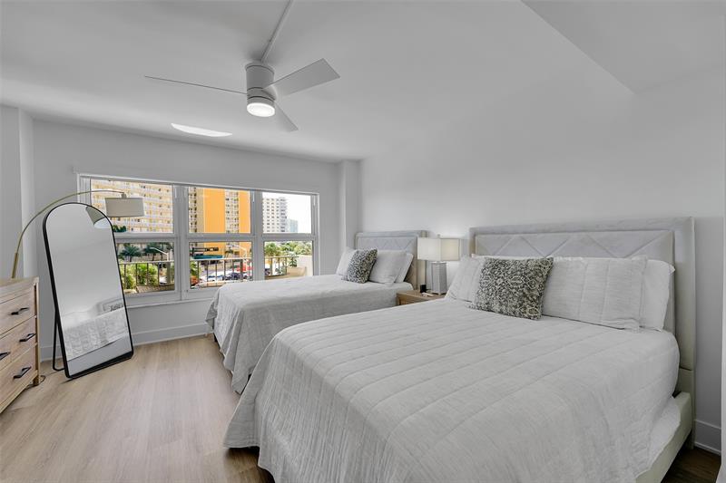 Image 24 of 47 For 405 Ocean Boulevard  306