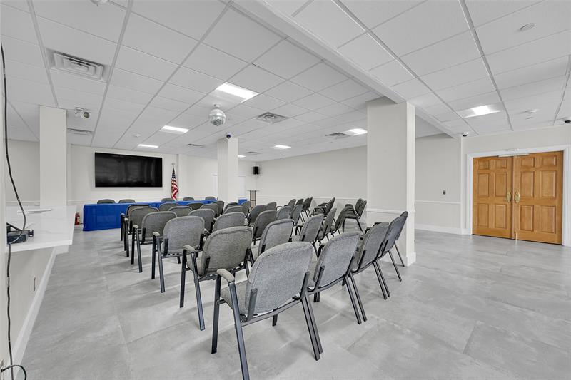 Image 41 of 47 For 405 Ocean Boulevard  306