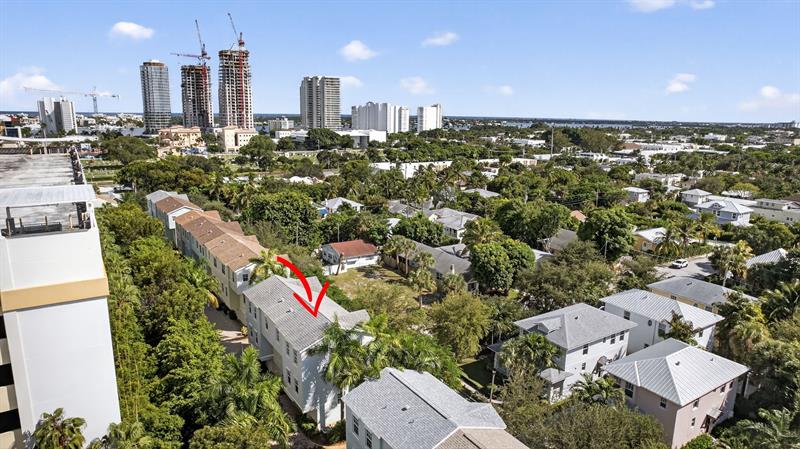 Image 68 of 75 For 709 N St  