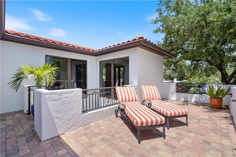 Image 23 of 33 For 1312 2nd Ct  