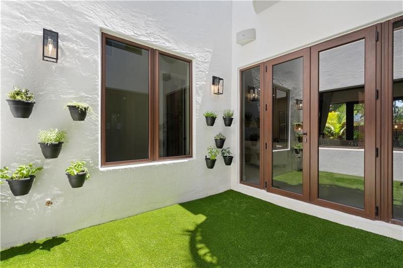 Image 26 of 33 For 1312 2nd Ct  