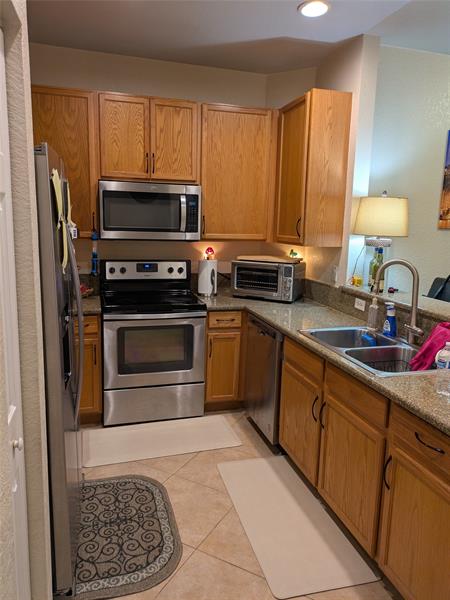 Image 6 of 12 For 9073 Plymouth Pl