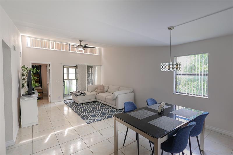 Image 4 of 25 For 8725 Shadow Wood Blvd  312