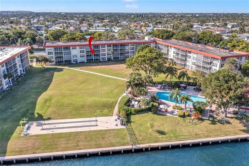 Image 24 of 28 For 3150 48th Ct  204