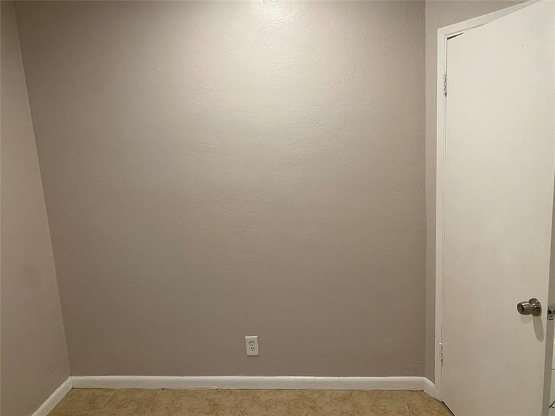 Image 19 of 27 For 6152 2nd St  