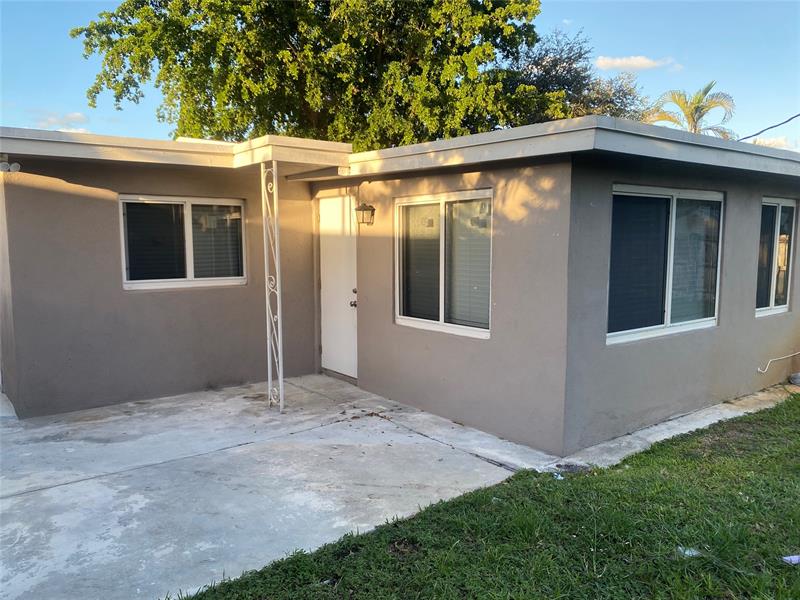 Image 25 of 27 For 6152 2nd St  