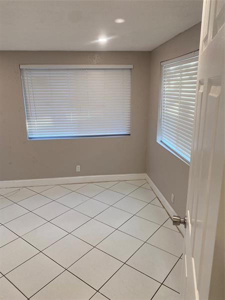 Image 9 of 27 For 6152 2nd St  