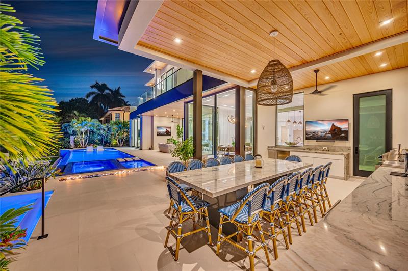 Image 10 of 69 For 408 Coral Way