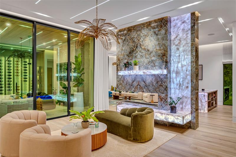 Image 14 of 69 For 408 Coral Way