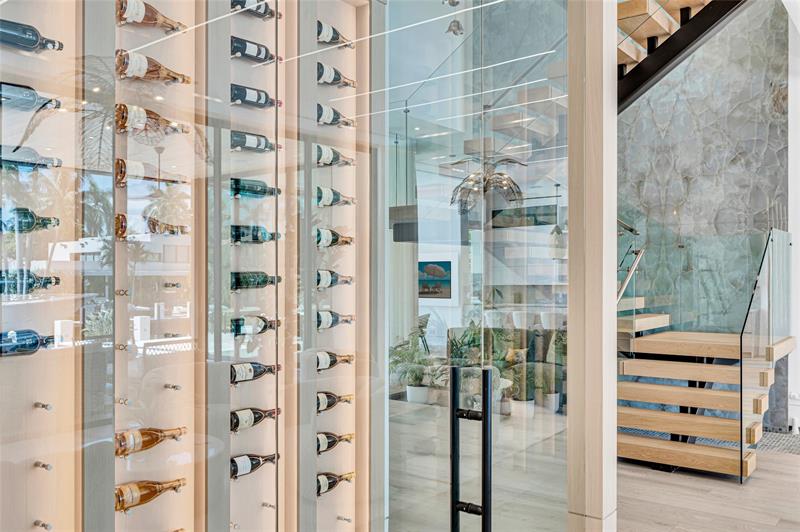 Image 19 of 69 For 408 Coral Way