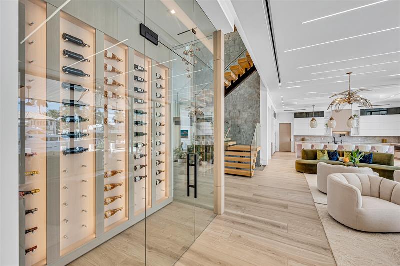 Image 20 of 69 For 408 Coral Way