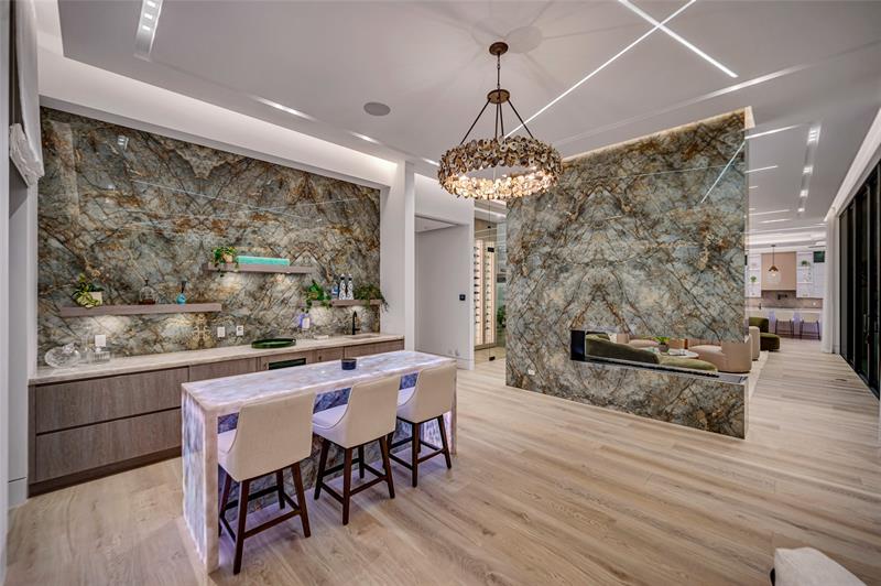 Image 21 of 69 For 408 Coral Way