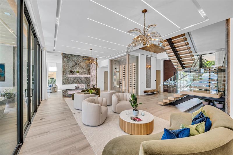 Image 26 of 69 For 408 Coral Way