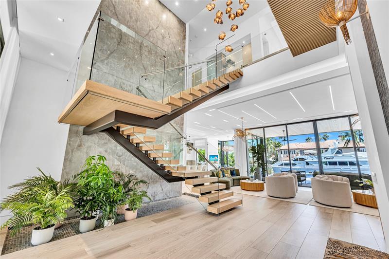 Image 28 of 69 For 408 Coral Way