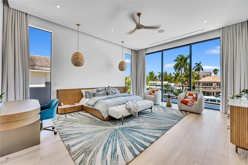 Image 33 of 69 For 408 Coral Way