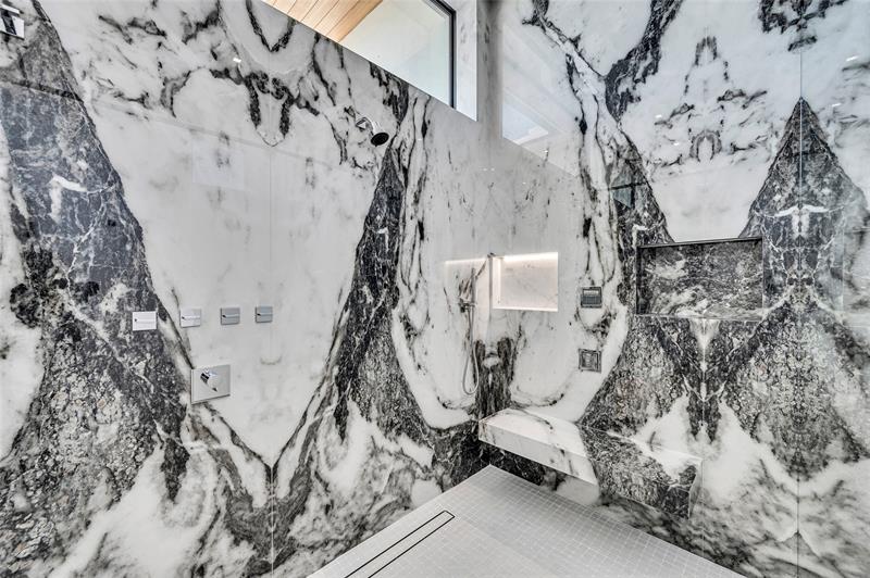 Image 38 of 69 For 408 Coral Way