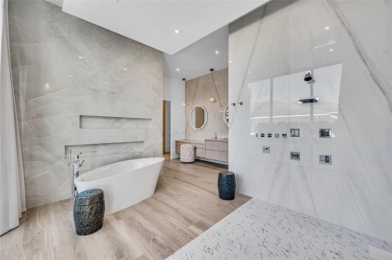 Image 42 of 69 For 408 Coral Way