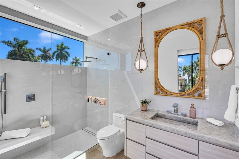 Image 47 of 69 For 408 Coral Way