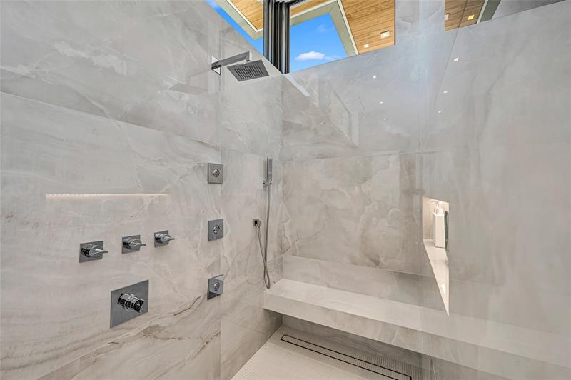 Image 49 of 69 For 408 Coral Way