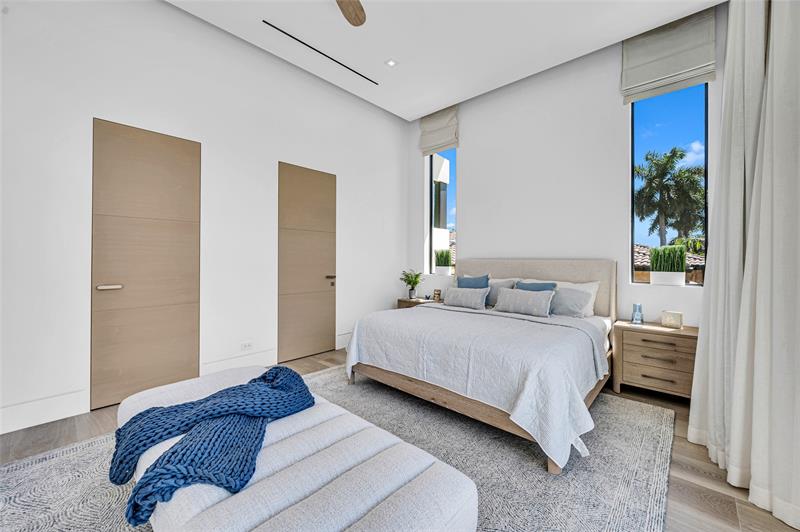 Image 55 of 69 For 408 Coral Way