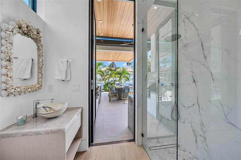 Image 57 of 69 For 408 Coral Way