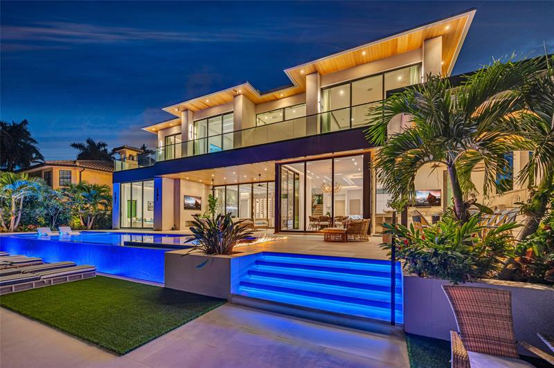 Image 7 of 69 For 408 Coral Way