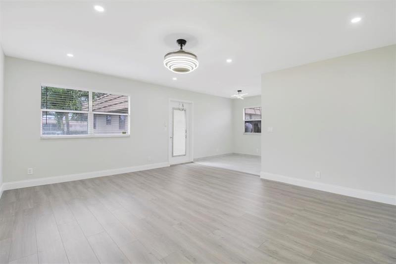 Details for 268 Saxony F 268, Delray Beach, FL 33446