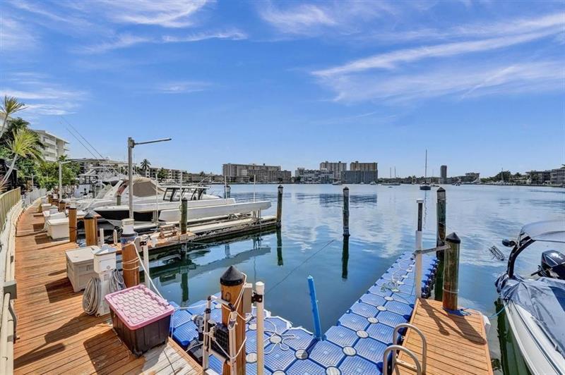 Image 42 of 42 For 100 Golden Isles Dr  815