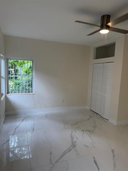 Image 12 of 27 For 6410 Miami Ct