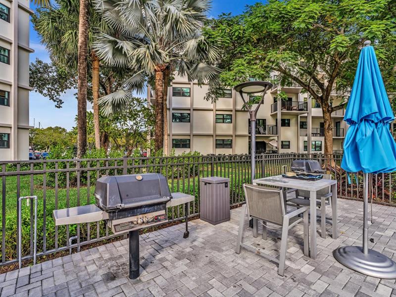 Image 43 of 71 For 900 River Reach Dr  525