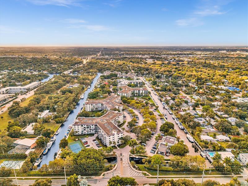 Image 55 of 71 For 900 River Reach Dr  525