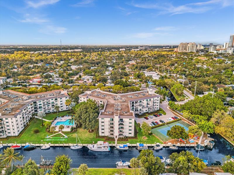 Image 58 of 71 For 900 River Reach Dr  525