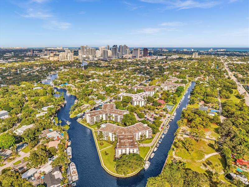 Image 60 of 71 For 900 River Reach Dr  525