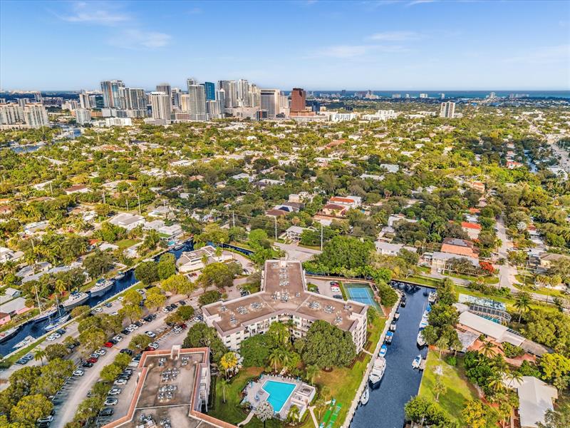 Image 70 of 71 For 900 River Reach Dr  525