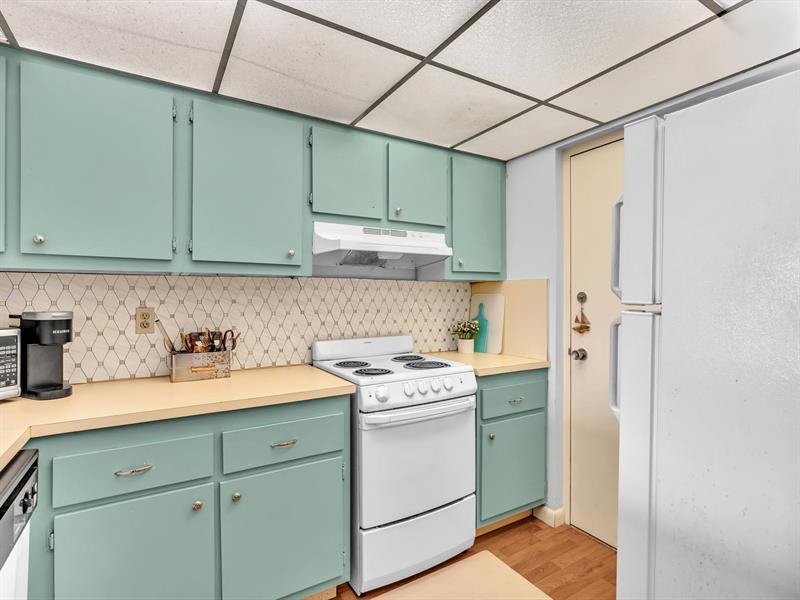 Image 8 of 71 For 900 River Reach Dr  525