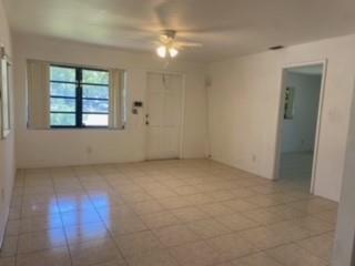 Image 4 of 8 For 5600 Hope St